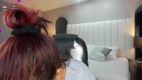 Snapshot of vanitysex chatting on February 18, 2025, 11:33 am Karine online show from February 18, 2025, 11:33 am