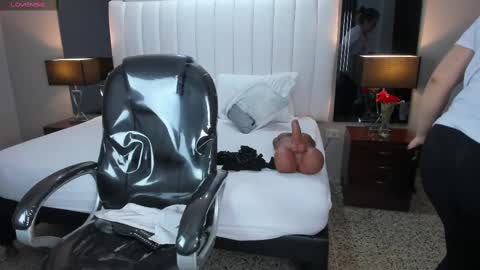 Snapshot of vanitysex chatting on March 5, 2025, 11:38 am Karine online show from March 5, 2025, 11:38 am