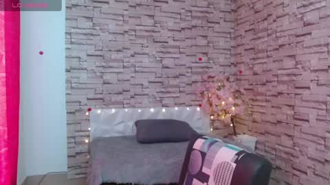 Snapshot of vanse_lust chatting on February 5, 2025, 6:15 pm Karuna online show from February 5, 2025, 6:15 pm