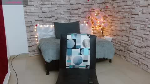 Snapshot of vanse_lust chatting on February 12, 2025, 2:14 am Karuna online show from February 12, 2025, 2:14 am