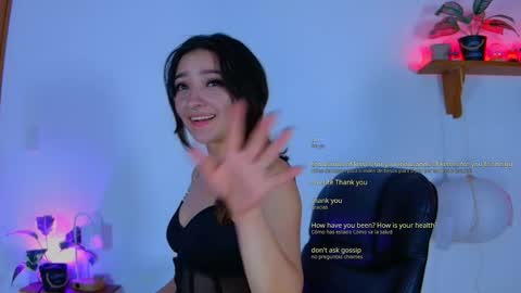 Snapshot of vayolett_dakotta chatting on October 11, 2025, 2:22 am Vayolett online show from October 11, 2025, 2:22 am