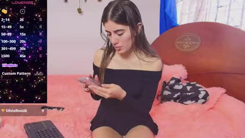 Snapshot of venus_wildeex chatting on January 18, 2025, 7:48 pm Andrea online show from January 18, 2025, 7:48 pm