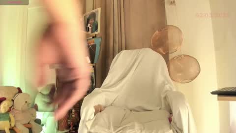 Snapshot of venuslusty chatting on March 2, 2025, 8:27 am Venus online show from March 2, 2025, 8:27 am