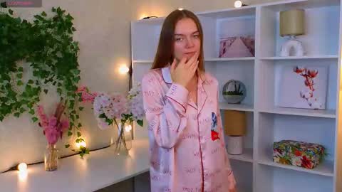 Snapshot of vernitashinsky chatting on September 22, 2025, 1:40 am Olivia online show from September 22, 2025, 1:40 am