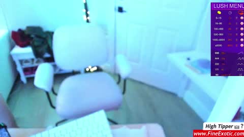 Snapshot of vesafine chatting on December 11, 2024, 6:14 am vesafine online show from December 11, 2024, 6:14 am