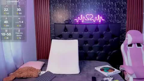 Snapshot of vichy_evans chatting on January 28, 2025, 7:42 pm Vichy  Everyday From 1400 to 2130 Col Time online show from January 28, 2025, 7:42 pm