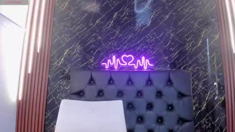 Snapshot of vichy_evans chatting on October 25, 2025, 7:52 pm Vichy  Everyday From 1400 to 2130 Col Time online show from October 25, 2025, 7:52 pm