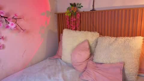 Snapshot of vicky_bass chatting on September 30, 2025, 8:36 pm VICTORIA online show from September 30, 2025, 8:36 pm