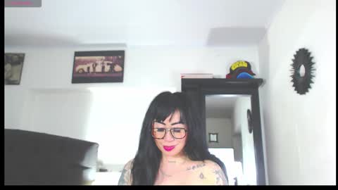 Vicky  online show from October 7, 2025, 2:58 pm