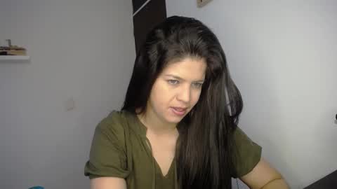 Snapshot of victorialg chatting on September 30, 2025, 8:03 pm victorialg online show from September 30, 2025, 8:03 pm