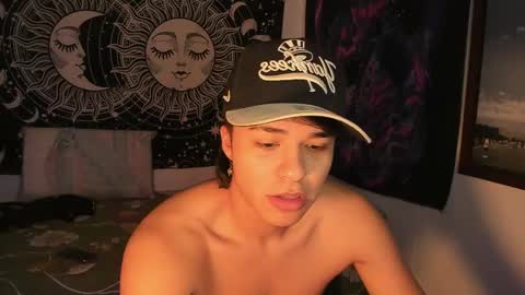 Snapshot of victorino_jhonson chatting on December 25, 2024, 1:20 am Victorino Jhonson online show from December 25, 2024, 1:20 am