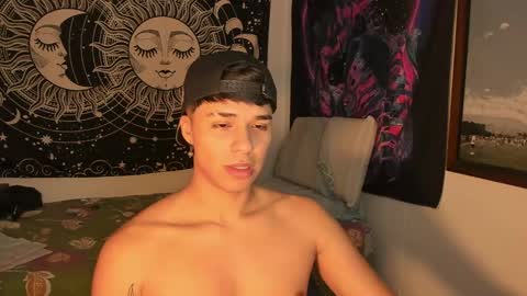 Snapshot of victorino_jhonson chatting on December 29, 2024, 8:15 pm Victorino Jhonson online show from December 29, 2024, 8:15 pm