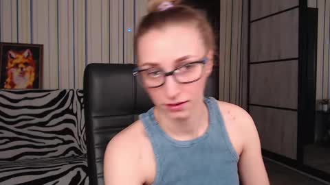 Snapshot of vikaericka chatting on March 9, 2025, 8:31 pm Vika online show from March 9, 2025, 8:31 pm