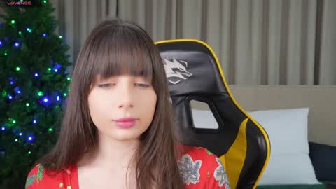 Snapshot of viktoria_storm chatting on December 8, 2024, 4:28 pm Alisa online show from December 8, 2024, 4:28 pm