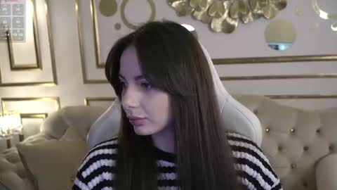 Snapshot of viktoria_storm chatting on February 7, 2025, 7:49 pm Alisa online show from February 7, 2025, 7:49 pm