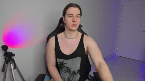 Snapshot of vincent__strong chatting on February 9, 2025, 7:49 am Vincent Strong online show from February 9, 2025, 7:49 am