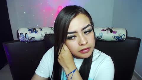 Snapshot of vio_let_ chatting on December 26, 2024, 9:04 pm Daniela online show from December 26, 2024, 9:04 pm