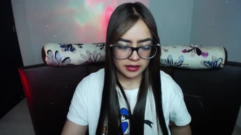 Snapshot of vio_let_ chatting on December 31, 2024, 9:42 am Daniela online show from December 31, 2024, 9:42 am
