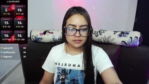 Snapshot of vio_let_ chatting on February 16, 2025, 9:38 pm Daniela online show from February 16, 2025, 9:38 pm