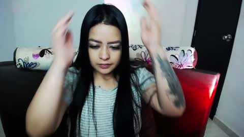 Snapshot of vio_let_ chatting on March 3, 2025, 10:28 am Daniela online show from March 3, 2025, 10:28 am