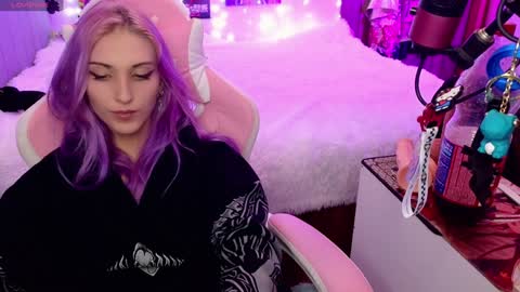 Snapshot of violet_noir_ chatting on January 30, 2025, 2:47 pm Deya online show from January 30, 2025, 2:47 pm