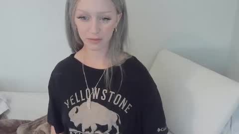 Snapshot of violet_winter97 chatting on December 22, 2024, 7:10 pm violet_winter97 online show from December 22, 2024, 7:10 pm