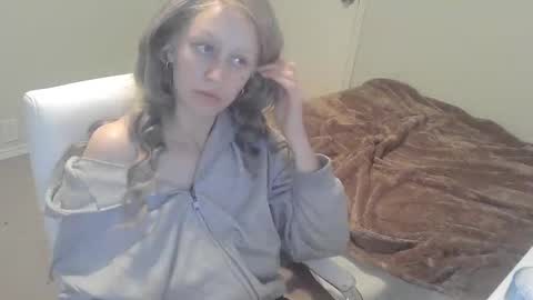 Snapshot of violet_winter97 chatting on December 29, 2024, 9:52 pm violet_winter97 online show from December 29, 2024, 9:52 pm