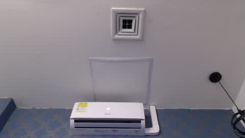 Snapshot of violeta_cute18 chatting on December 8, 2024, 1:24 am Violeta online show from December 8, 2024, 1:24 am