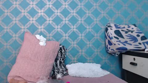 Snapshot of violeta_cute18 chatting on January 6, 2025, 1:09 am Violeta online show from January 6, 2025, 1:09 am