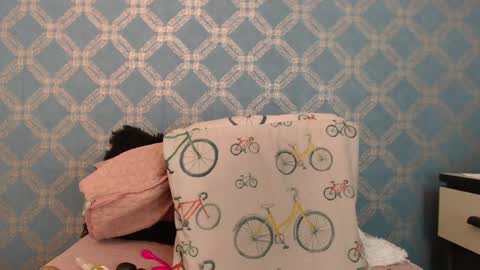 Snapshot of violeta_cute18 chatting on January 20, 2025, 8:18 pm Violeta online show from January 20, 2025, 8:18 pm