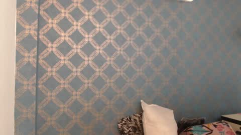 Snapshot of violeta_cute18 chatting on February 2, 2025, 1:23 am Violeta online show from February 2, 2025, 1:23 am