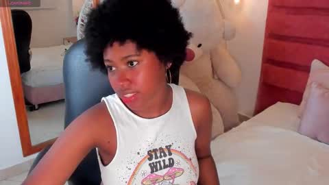 Snapshot of violeta_ruizz chatting on November 6, 2025, 12:17 pm Violeta Ruiz online show from November 6, 2025, 12:17 pm