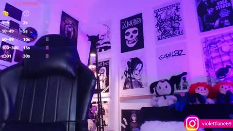 Snapshot of violettlane chatting on January 15, 2025, 11:30 pm Violeta online show from January 15, 2025, 11:30 pm