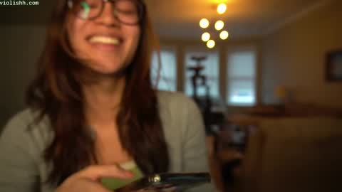 Snapshot of violishh chatting on February 19, 2025, 10:20 pm follow me on twitter violishh and ig violishh  online show from February 19, 2025, 10:20 pm