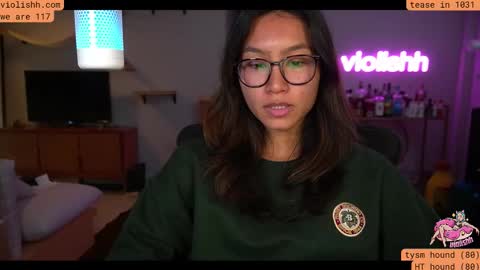 Snapshot of violishh chatting on October 12, 2025, 2:32 am follow me on twitter violishh and ig violishh  online show from October 12, 2025, 2:32 am