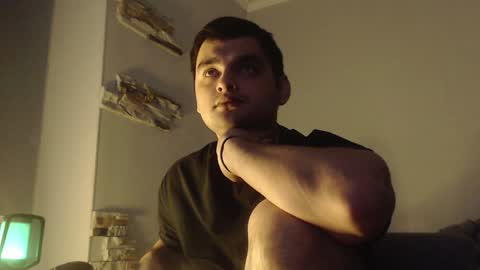 Snapshot of virgil____ chatting on December 3, 2024, 8:05 am virgil____ online show from December 3, 2024, 8:05 am