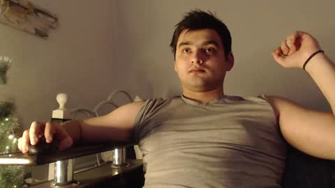 Snapshot of virgil____ chatting on December 19, 2024, 8:13 pm virgil____ online show from December 19, 2024, 8:13 pm