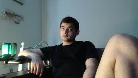 Snapshot of virgil____ chatting on February 13, 2025, 7:42 pm virgil____ online show from February 13, 2025, 7:42 pm