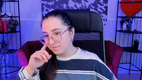 Snapshot of virtualvoyant chatting on September 25, 2025, 4:38 am your love online show from September 25, 2025, 4:38 am