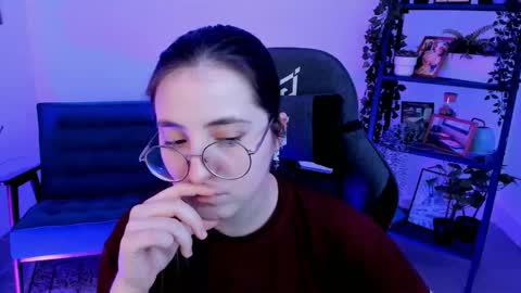 Snapshot of virtualvoyant chatting on October 7, 2025, 3:31 pm your love online show from October 7, 2025, 3:31 pm