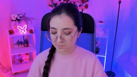 Snapshot of virtualvoyant chatting on October 16, 2025, 7:09 am your love online show from October 16, 2025, 7:09 am