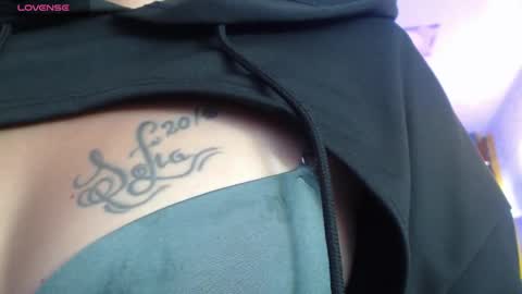 Snapshot of vitoria23_ chatting on March 11, 2025, 1:56 pm victoria 3 online show from March 11, 2025, 1:56 pm