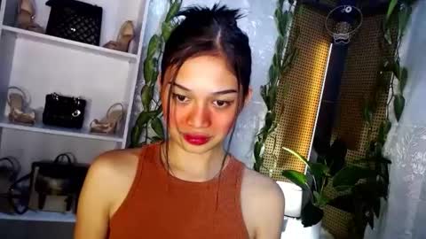 Snapshot of vivian_roberts chatting on January 7, 2025, 6:56 pm Vivian online show from January 7, 2025, 6:56 pm