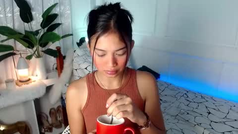 Snapshot of vivian_roberts chatting on February 3, 2025, 6:39 pm Vivian online show from February 3, 2025, 6:39 pm