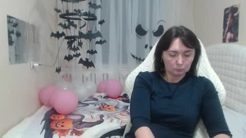 Snapshot of vivianguchih chatting on October 25, 2025, 7:16 am vivianguchih online show from October 25, 2025, 7:16 am