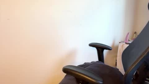 Snapshot of vvikki696996 chatting on December 12, 2024, 7:26 pm  Vikki y Valeria  online show from December 12, 2024, 7:26 pm