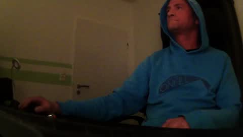 Snapshot of wailersgun chatting on January 24, 2025, 7:49 pm wailersgun online show from January 24, 2025, 7:49 pm