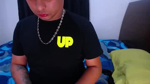 Snapshot of wanda_ember chatting on January 17, 2025, 3:34 am Wanda and Ember online show from January 17, 2025, 3:34 am