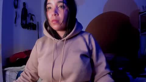 Snapshot of waningrosee chatting on December 16, 2024, 2:04 am Waningrose  Lu online show from December 16, 2024, 2:04 am