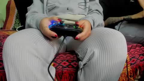 Snapshot of waningrosee chatting on February 12, 2025, 2:35 am Waningrose  Lu online show from February 12, 2025, 2:35 am